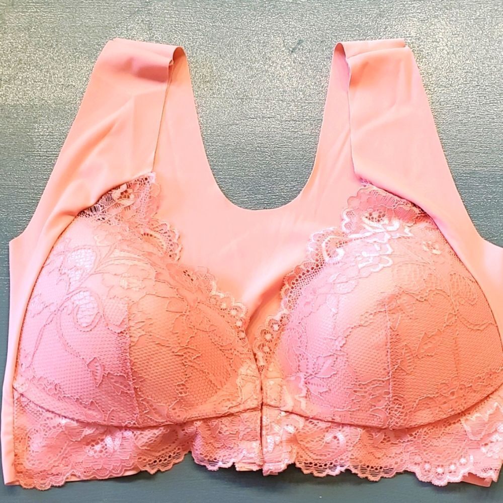 Bra, pink NWOT. Lace and padded cup. Size‎ XL. Very soft fabric.